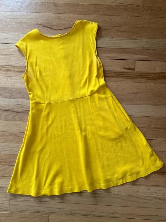 NY & Company Yellow Sleeveless Fit & Flare Dress - Medium - Picture 4 of 9